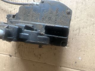 bontott NISSAN MURANO Bal hátsó Ajtózár