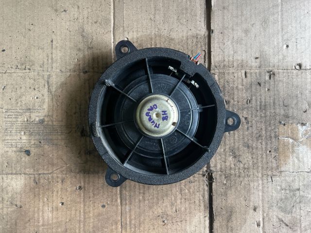 bontott NISSAN MURANO Bal hátsó Hangszóró