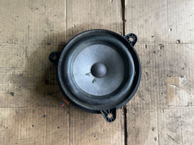 bontott NISSAN MURANO Bal hátsó Hangszóró