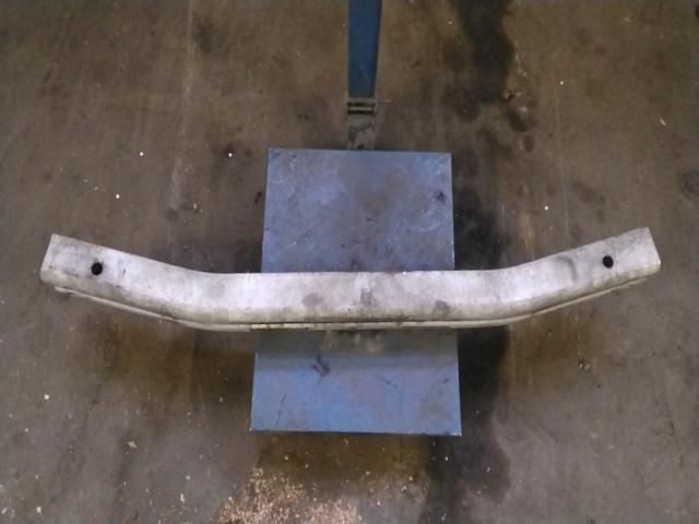 bontott NISSAN MURANO Első Lökhárító Merevítő (Fém)