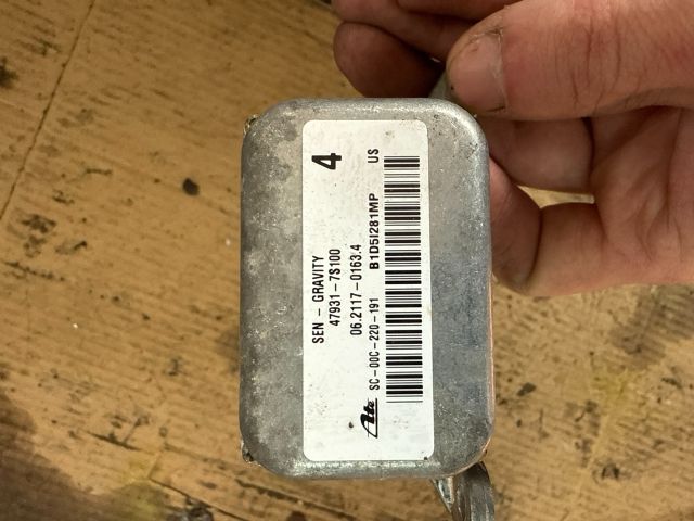 bontott NISSAN MURANO Gyorsulás Jeladó