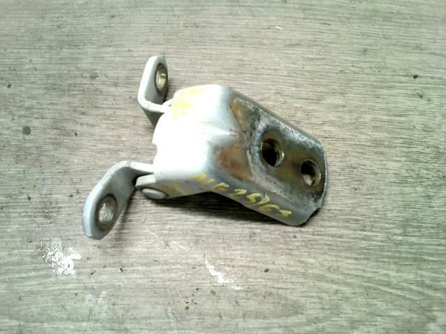 bontott NISSAN MURANO Jobb első Felső Zsanér