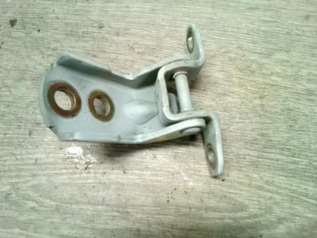 bontott NISSAN MURANO Jobb első Felső Zsanér