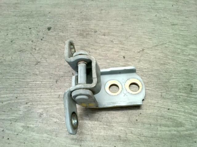 bontott NISSAN MURANO Jobb hátsó Alsó Zsanér