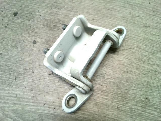 bontott NISSAN MURANO Jobb hátsó Felső Zsanér