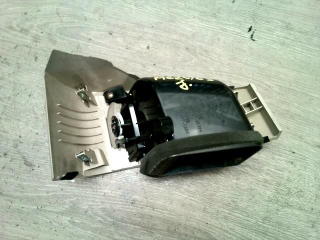 bontott NISSAN MURANO Jobb Szellőző