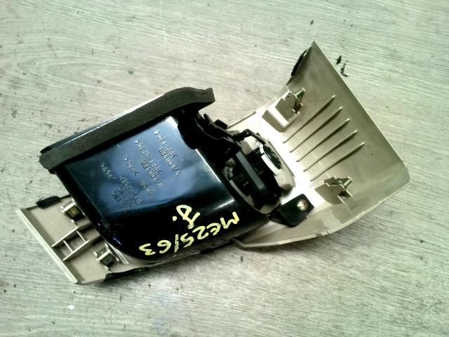 bontott NISSAN MURANO Jobb Szellőző