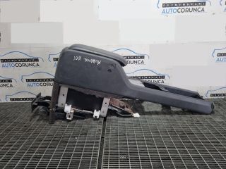 bontott NISSAN MURANO Könyöklő