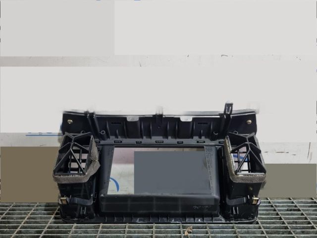 bontott NISSAN MURANO Középső Szellőző