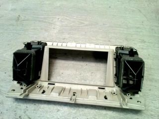 bontott NISSAN MURANO Középső Szellőző