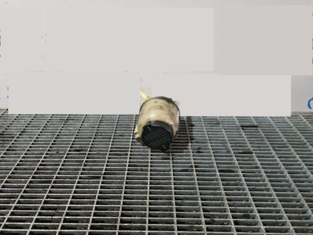 bontott NISSAN MURANO Szervóolaj Tartály