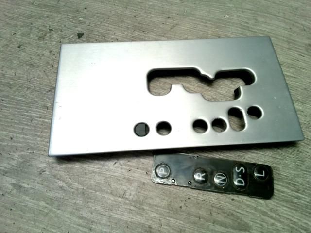 bontott NISSAN MURANO Váltókar Keret