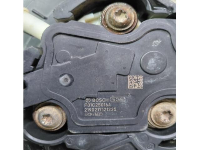 bontott NISSAN NAVARA AdBlue Tartály