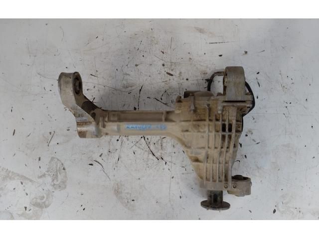 bontott NISSAN NAVARA Első Differenciálmű