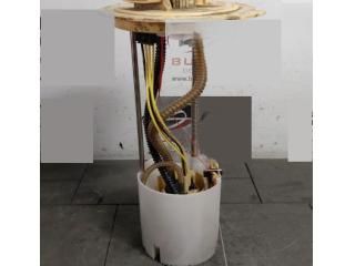 bontott NISSAN NAVARA Üzemanyag Szivattyú