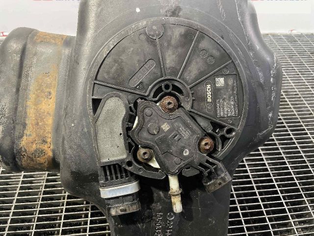 bontott NISSAN NAVARA AdBlue Szivattyú