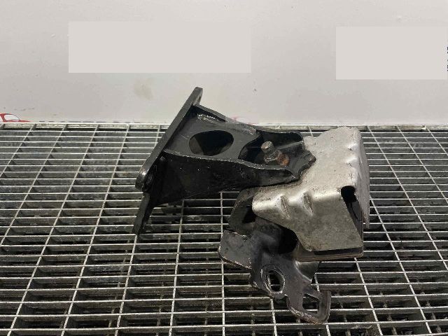 bontott NISSAN NAVARA Motor Tartó Bak (Pozíciófüggetlen)