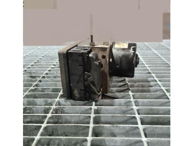 bontott NISSAN NAVARA ABS Kocka