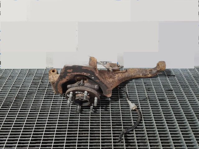 bontott NISSAN NAVARA Bal első Csonkállvány