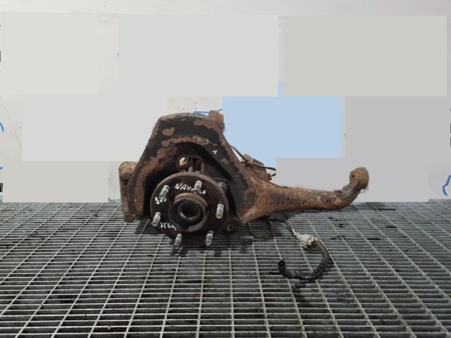 bontott NISSAN NAVARA Bal első Csonkállvány