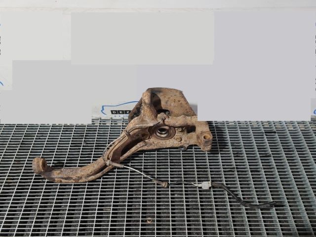 bontott NISSAN NAVARA Bal első Csonkállvány