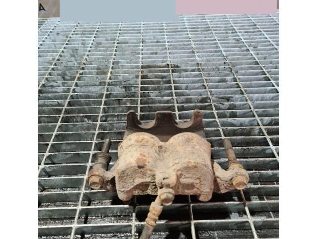 bontott NISSAN NAVARA Bal első Fékkengyel