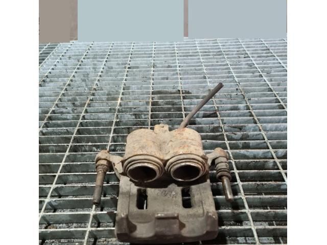 bontott NISSAN NAVARA Bal első Fékkengyel