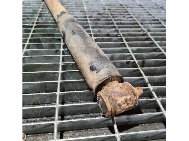 bontott NISSAN NAVARA Bal hátsó Lengéscsillapító