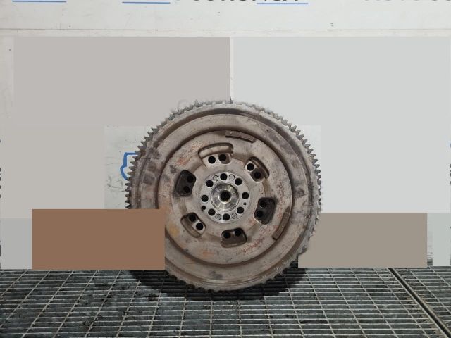 bontott NISSAN NAVARA Fogaskoszorú