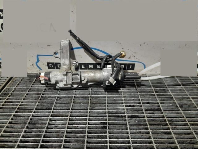 bontott NISSAN NAVARA Gyújtáskapcsoló