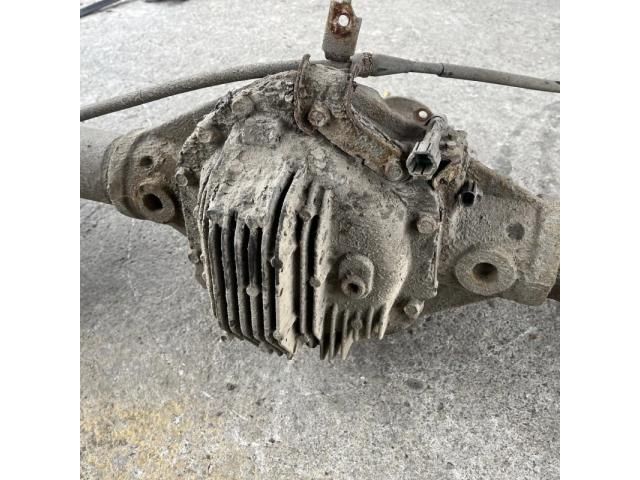 bontott NISSAN NAVARA Hátsó Bölcső