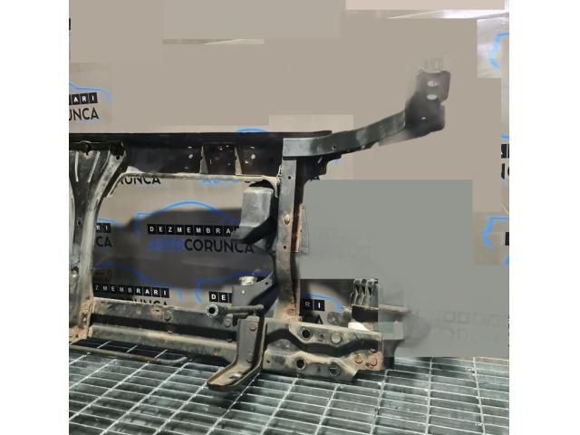 bontott NISSAN NAVARA Homlokfal (Üres lemez)