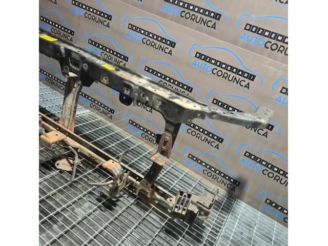 bontott NISSAN NAVARA Homlokfal (Üres lemez)