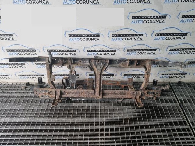 bontott NISSAN NAVARA Homlokfal (Üres lemez)