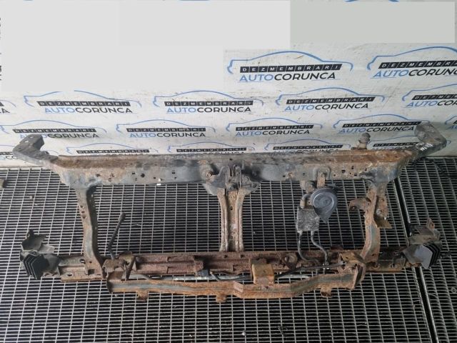 bontott NISSAN NAVARA Homlokfal (Üres lemez)