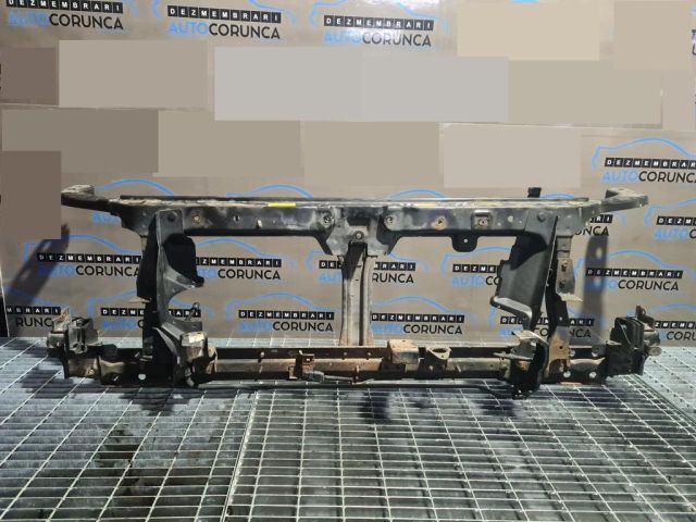 bontott NISSAN NAVARA Homlokfal (Üres lemez)