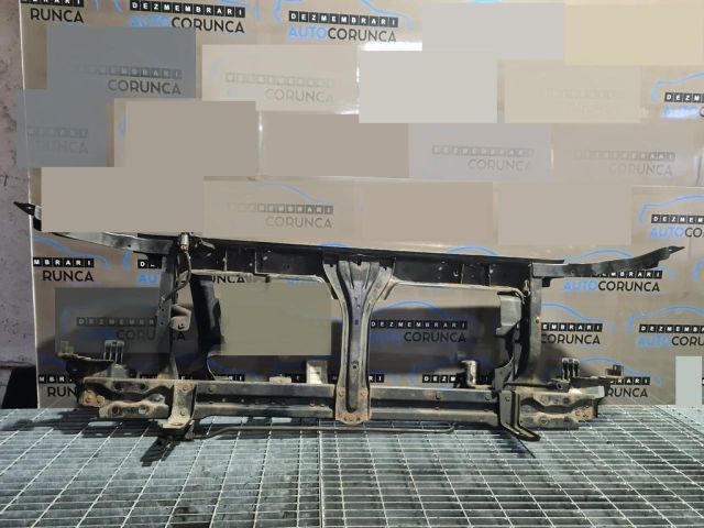 bontott NISSAN NAVARA Homlokfal (Üres lemez)