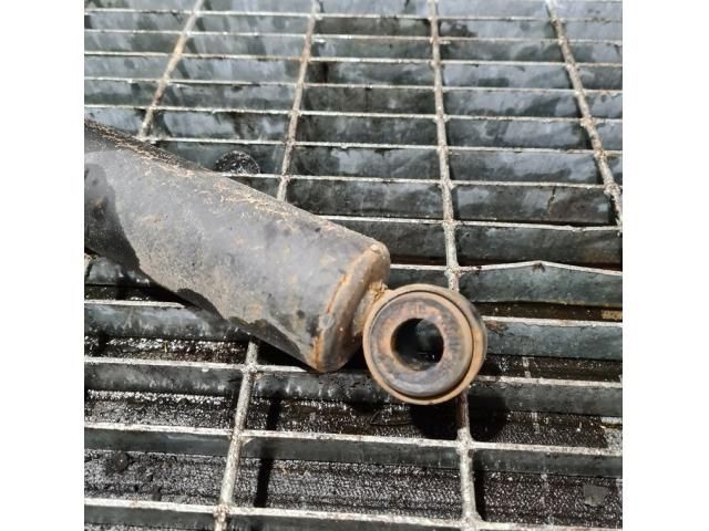 bontott NISSAN NAVARA Jobb hátsó Lengéscsillapító