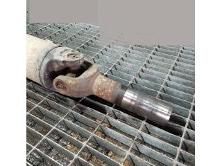 bontott NISSAN NAVARA Kardántengely