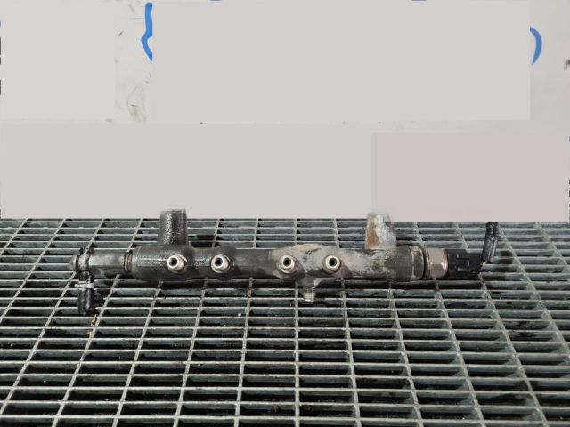 bontott NISSAN NAVARA Közösnyomócső