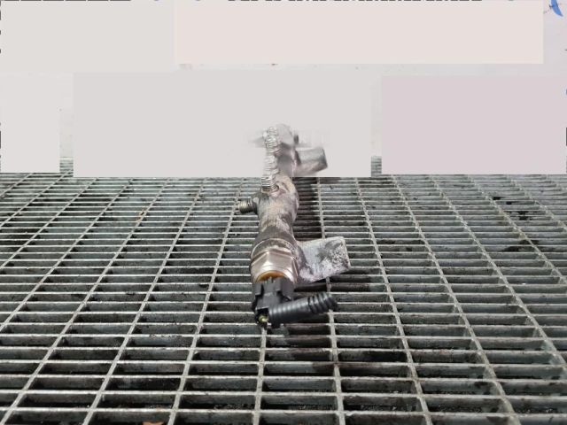 bontott NISSAN NAVARA Közösnyomócső