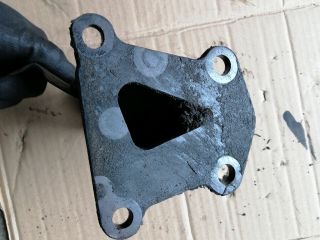 bontott NISSAN NAVARA Motor Tartó Bak Jobb