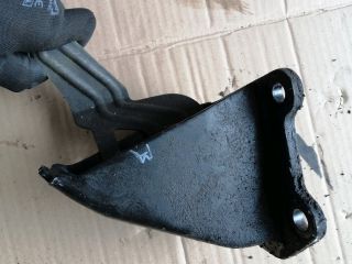 bontott NISSAN NAVARA Motor Tartó Bak Jobb