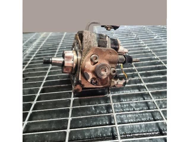 bontott NISSAN NAVARA Nagynyomású Szivattyú