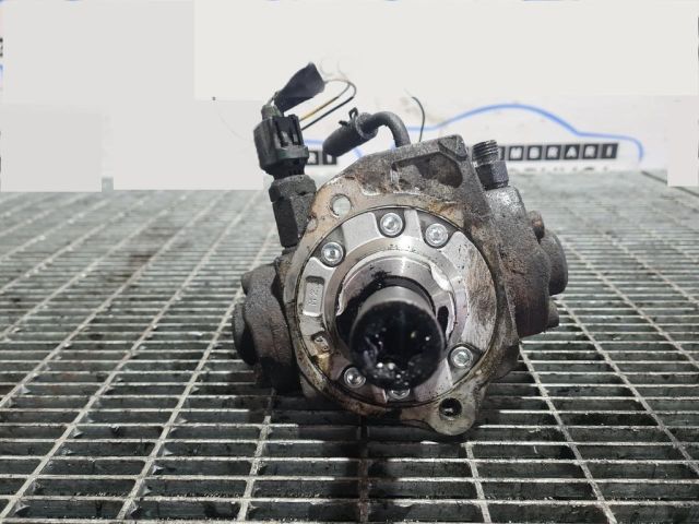 bontott NISSAN NAVARA Nagynyomású Szivattyú