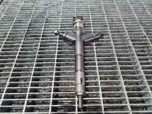 bontott NISSAN NAVARA Porlasztó (1 db)