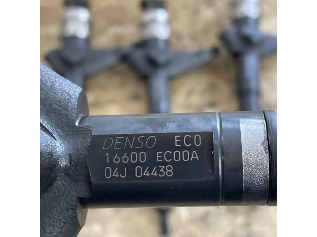 bontott NISSAN NAVARA Porlasztó (1 db)