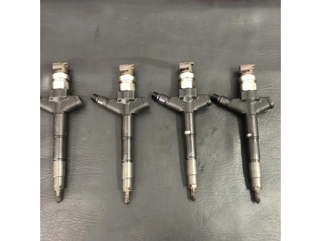 bontott NISSAN NAVARA Porlasztó (1 db)