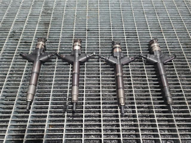 bontott NISSAN NAVARA Porlasztó (1 db)