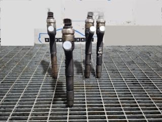 bontott NISSAN NAVARA Porlasztó (1 db)